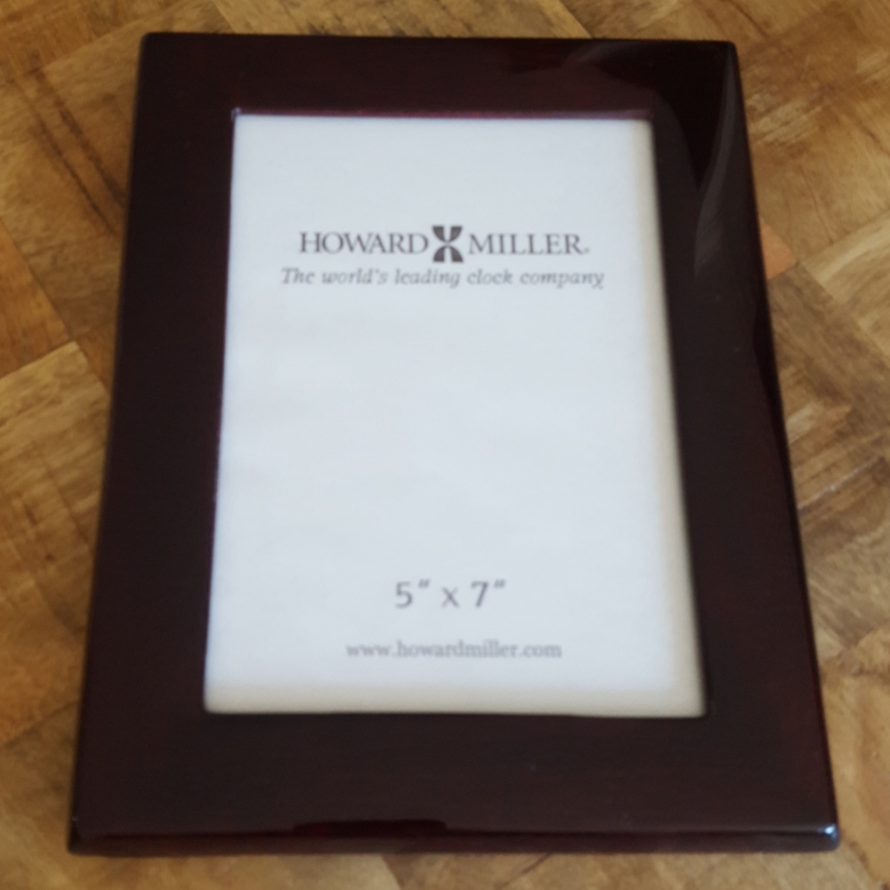 Howard Miller frame - Picture 1 of 4